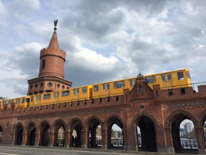 Berliner Luft. Brücke.