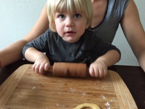 Zwischen Mehl und Milch macht so mancher Knilch eine riesengroße Kleckerei.